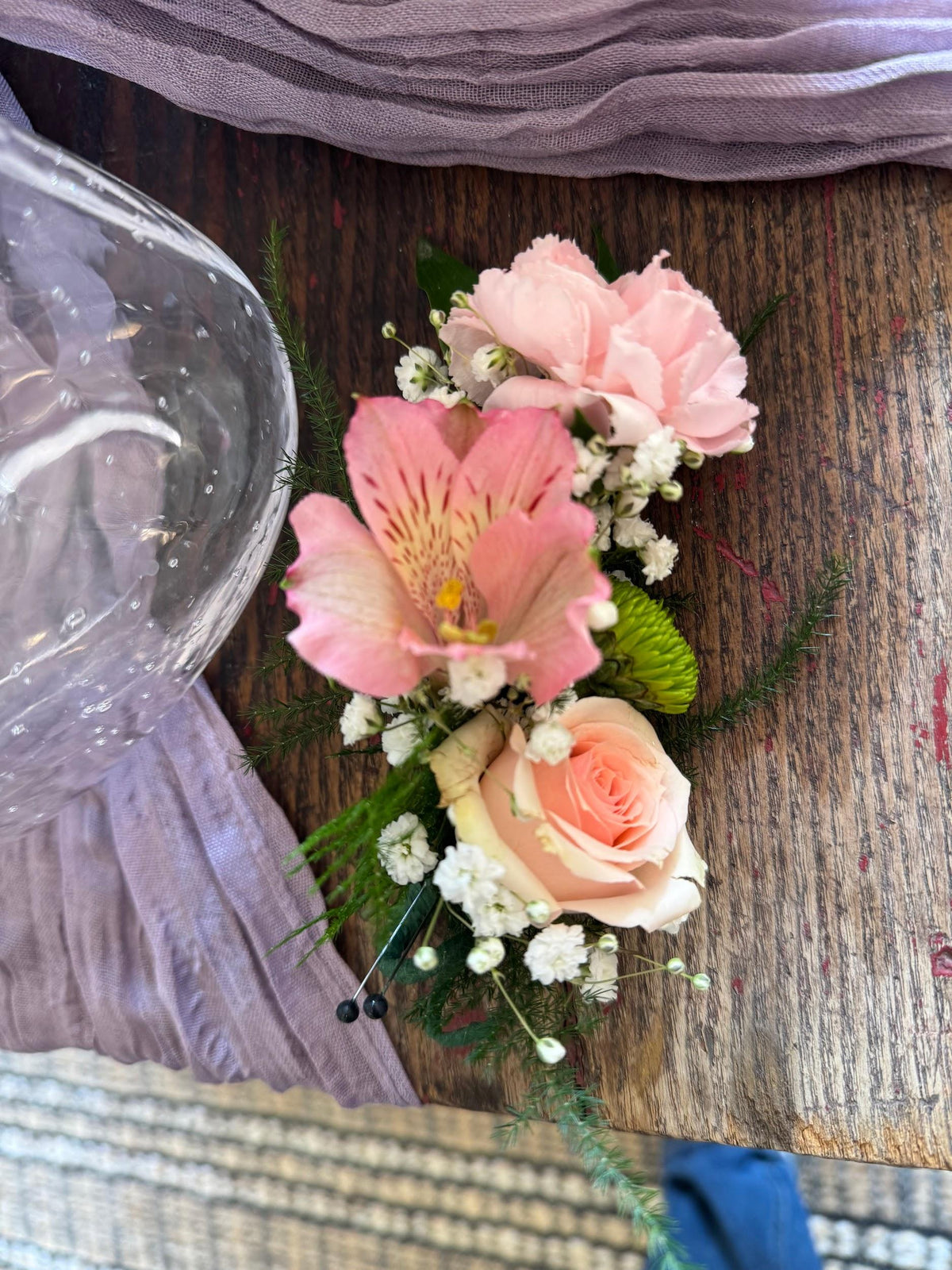 Meadow Mist Boutonniere